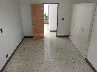 Casa de 5 alcobas en venta en Boston, Medellín, 200 m² · foto 9 de 20