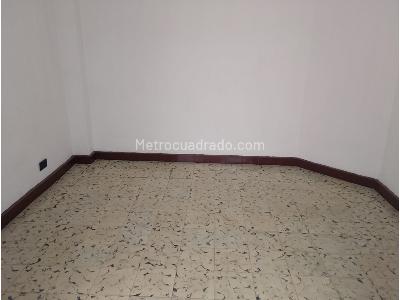 Casa de 5 alcobas en venta en Boston, Medellín, 200 m² · foto 10 de 20