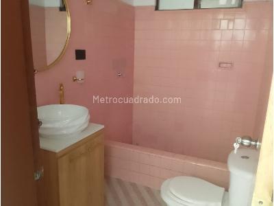 Casa de 5 alcobas en venta en Boston, Medellín, 200 m² · foto 12 de 20