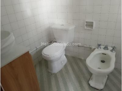 Casa de 5 alcobas en venta en Boston, Medellín, 200 m² · foto 16 de 20