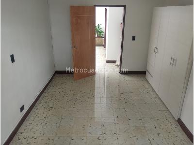 Casa de 5 alcobas en venta en Boston, Medellín, 200 m² · foto 18 de 20