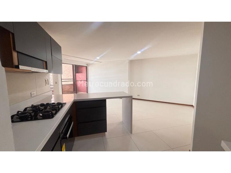 3BR Apartment in Las Lomitas (100 m²) - 2
