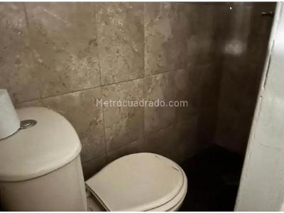 Casa de 3 alcobas en venta en San Javier, Medellín, 98 m² · foto 3 de 10
