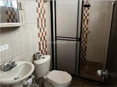 Casa de 3 alcobas en venta en San Javier, Medellín, 98 m² · foto 4 de 10