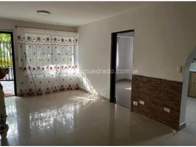 Casa de 3 alcobas en venta en San Javier, Medellín, 98 m² · foto 7 de 10