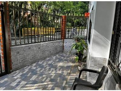 Casa de 3 alcobas en venta en San Javier, Medellín, 98 m² · foto 9 de 10