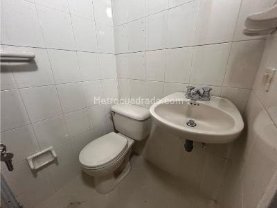 Apartamento de 1 alcoba en arriendo en Robledo Pilarica, Medellín, 35 m² · foto 4 de 6
