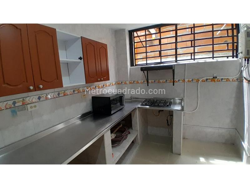 Local Comercial en Arriendo, Boston, Medellín - Vista 3