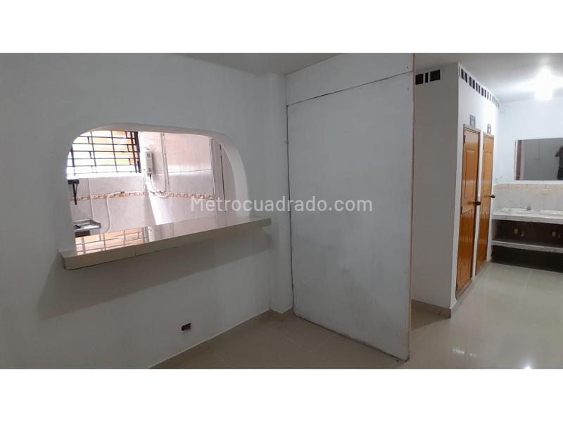 Local Comercial en Arriendo, Boston, Medellín - Más