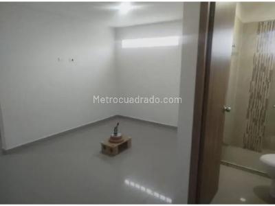 Apartamento en venta en Itagui, Medellín · foto 3 de 18