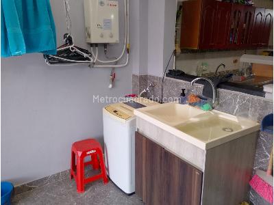 Casa de 5 alcobas en venta en Campo Valdes, Medellín, 95 m² · foto 8 de 20