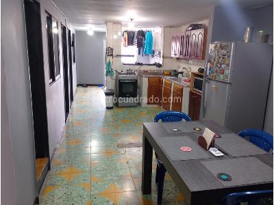 Casa de 5 alcobas en venta en Campo Valdes, Medellín, 95 m² · foto 14 de 20