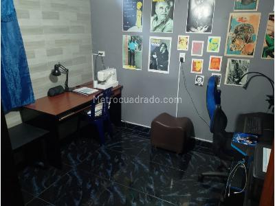 Casa de 5 alcobas en venta en Campo Valdes, Medellín, 95 m² · foto 17 de 20