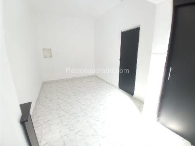 Casa de 5 alcobas en arriendo en El Salvador, Medellín, 245 m² · foto 12 de 20
