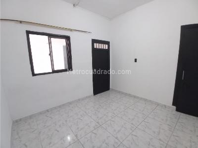 Casa de 5 alcobas en arriendo en El Salvador, Medellín, 245 m² · foto 9 de 20