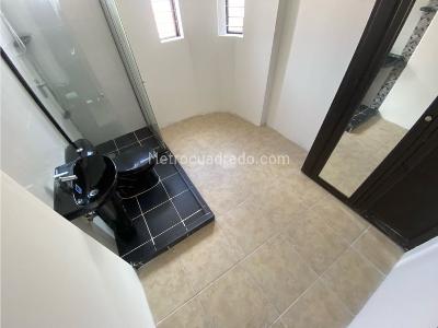 Casa de 2 alcobas en arriendo en Cristobal, Medellín, 95 m² · foto 10 de 16