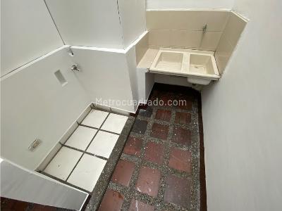 Casa de 2 alcobas en arriendo en Cristobal, Medellín, 95 m² · foto 12 de 16