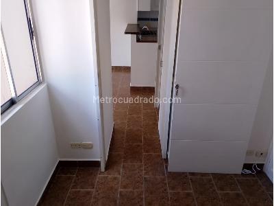 Apartaestudio en venta en Villa Hermosa, Medellín, 36 m² · foto 2 de 15