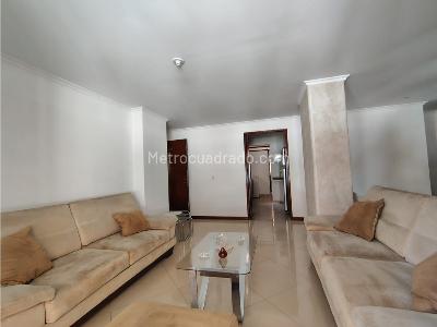 Apartamento de 3 alcobas en venta en La Magnolia, Envigado, 112 m² · foto 4 de 13