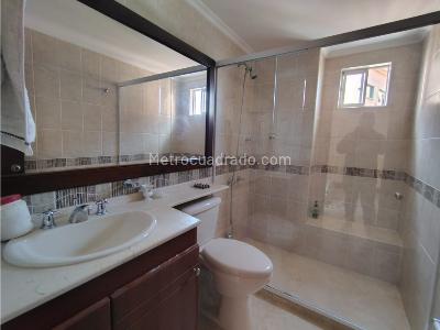 Apartamento de 3 alcobas en venta en La Magnolia, Envigado, 112 m² · foto 8 de 13