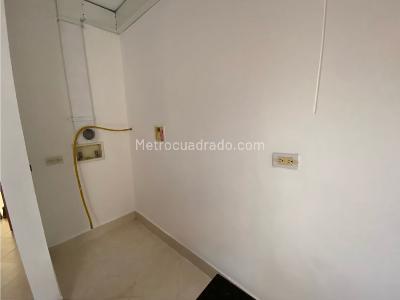 Apartamento de 3 alcobas en arriendo en Laureles, Medellín, 126 m² · foto 6 de 8