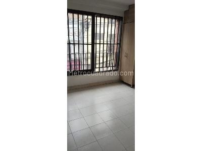 Casa de 4 alcobas en venta en Buenos Aires, Medellín, 81 m² · foto 3 de 13