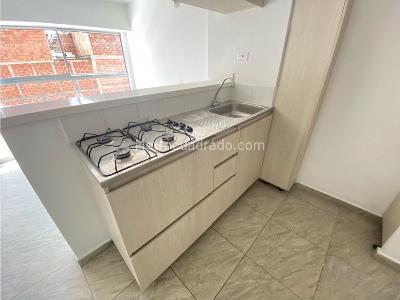 Apartamento de 2 alcobas en arriendo en Cristobal, Medellín, 36 m² · foto 3 de 12