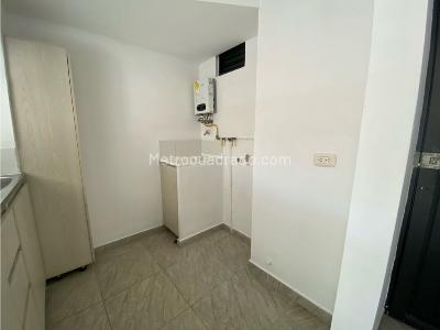 Apartamento de 2 alcobas en arriendo en Cristobal, Medellín, 36 m² · foto 10 de 12
