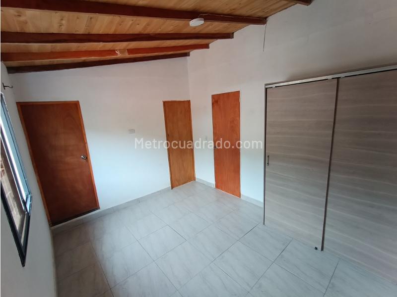 House in Bello - Más