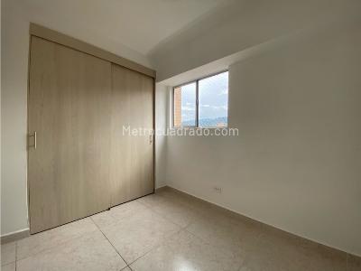 Apartamento de 2 alcobas en arriendo en Cristobal, Medellín, 36 m² · foto 6 de 11