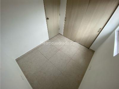 Apartamento de 2 alcobas en arriendo en Cristobal, Medellín, 36 m² · foto 7 de 11