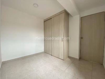 Apartamento de 2 alcobas en arriendo en Cristobal, Medellín, 36 m² · foto 8 de 11