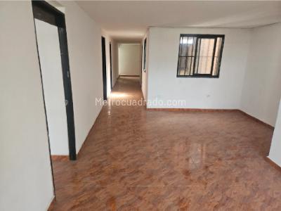 Casa de 5 alcobas en venta en Paris, Bello, 134 m² · foto 15 de 20