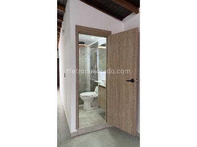 Apartamento en venta en La Milagrosa, Medellín · foto 10 de 20