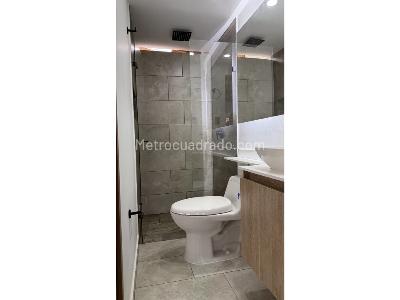Apartamento en venta en La Milagrosa, Medellín · foto 11 de 20