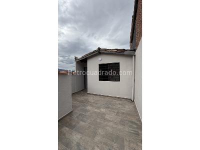 Apartamento en venta en La Milagrosa, Medellín · foto 17 de 20