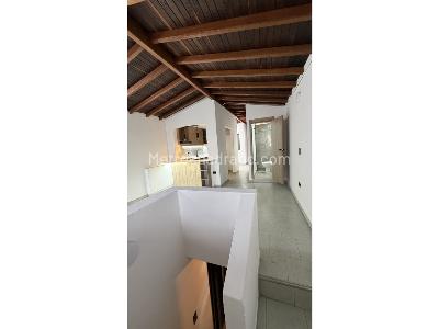 Apartamento en venta en La Milagrosa, Medellín · foto 2 de 20