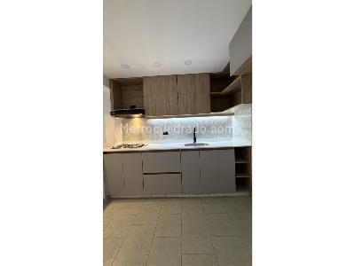 Apartamento en venta en La Milagrosa, Medellín · foto 7 de 20