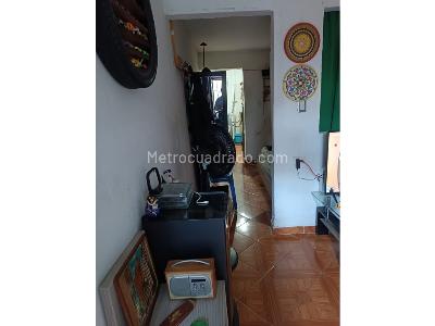 Casa de 5 alcobas en venta en Buenos Aires, Medellín, 40 m² · foto 11 de 20