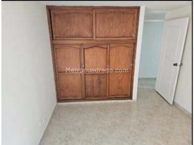 Apartamento de 2 alcobas en venta en Bombona 1, Medellín, 54 m² · foto 13 de 15