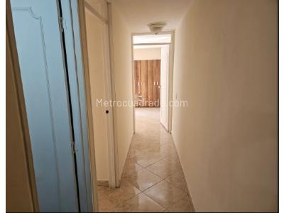 Apartamento de 2 alcobas en venta en Bombona 1, Medellín, 54 m² · foto 15 de 15