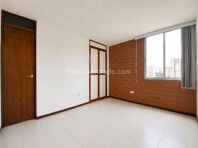 Apartamento de 3 alcobas en arriendo en San Diego, Medellín, 55 m² · foto 8 de 17