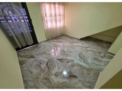 Casa de 4 alcobas en venta en Manrique, Medellín, 145 m² · foto 4 de 20
