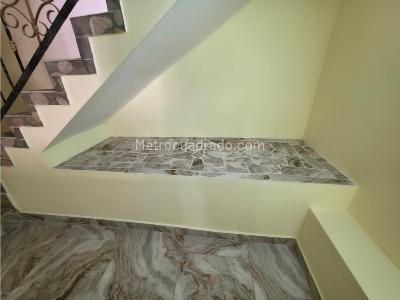 Casa de 4 alcobas en venta en Manrique, Medellín, 145 m² · foto 7 de 20