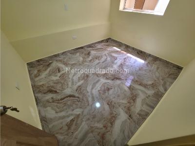 Casa de 4 alcobas en venta en Manrique, Medellín, 145 m² · foto 13 de 20