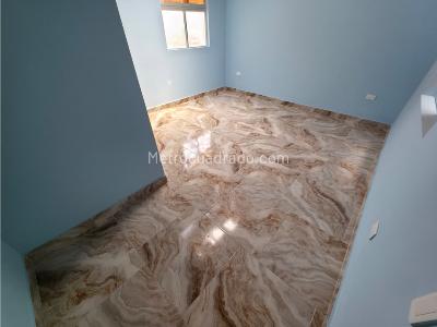 Casa de 4 alcobas en venta en Manrique, Medellín, 145 m² · foto 18 de 20