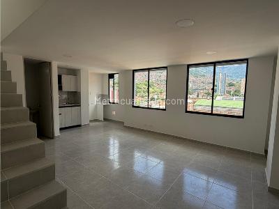 Apartaestudio en venta en Buenos Aires, Medellín, 70 m² · foto 2 de 11