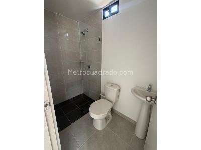 Apartaestudio en venta en Buenos Aires, Medellín, 70 m² · foto 3 de 11