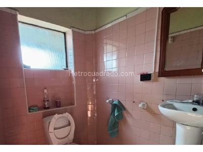 Casa de 5 alcobas en venta en Villa Hermosa, Medellín, 121 m² · foto 11 de 15