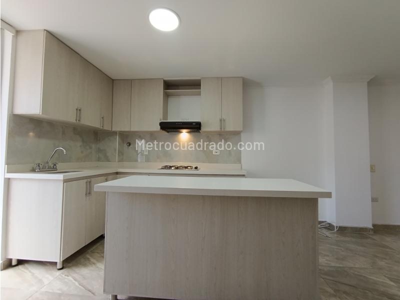 2BR Apartment in Cabañas, Bello Near Metro - 2